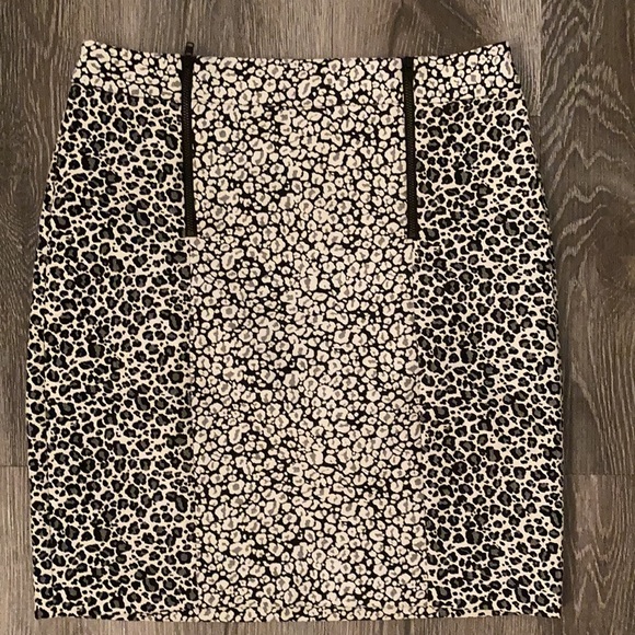 Ann Taylor skirt - Picture 2 of 2